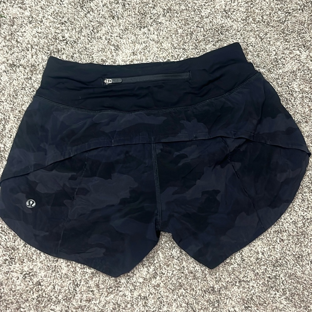 Lululemon black camo Speed ups